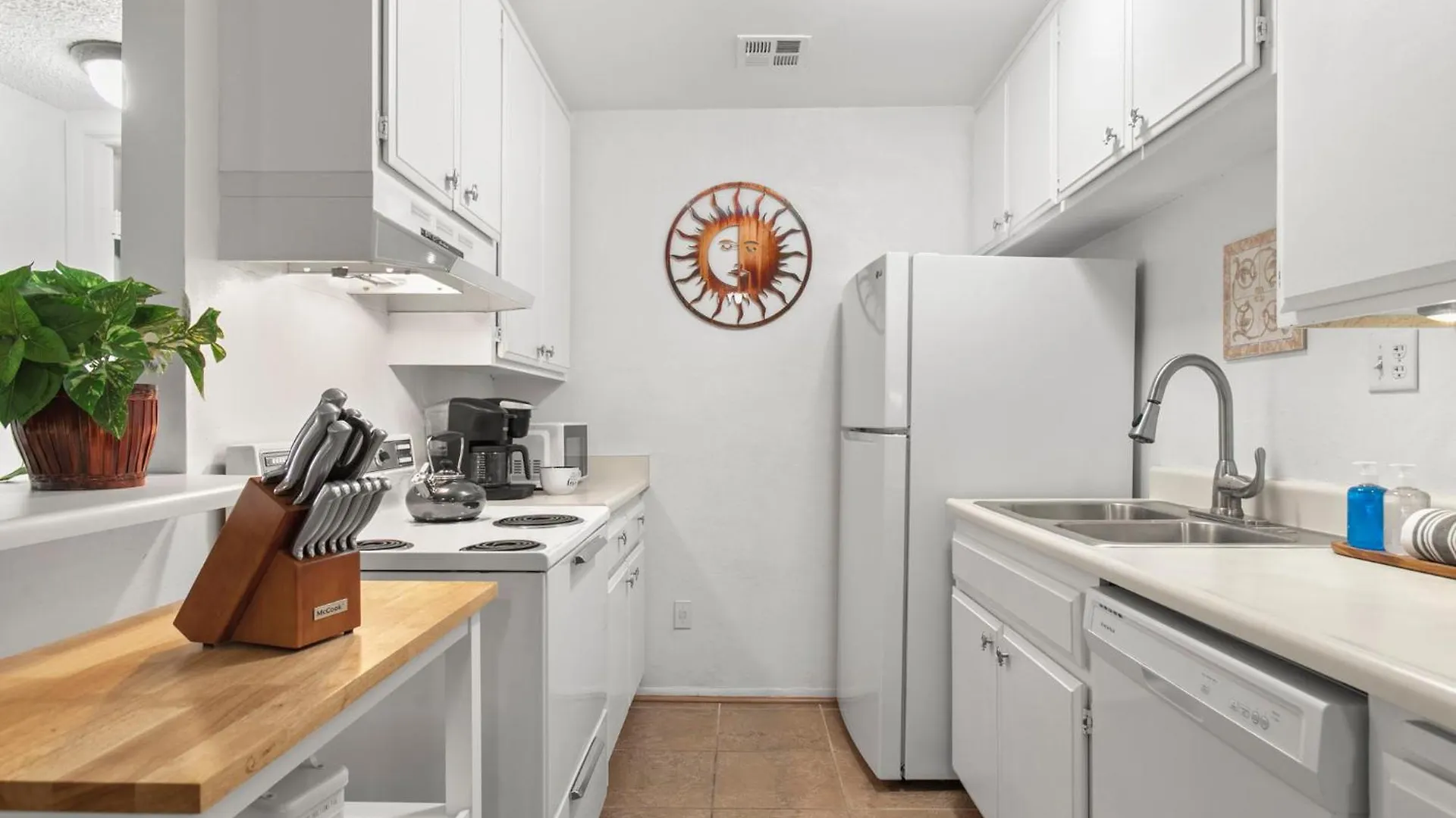 The Lone Traveller With Heated Community Pool & Spa Phoenix USA
